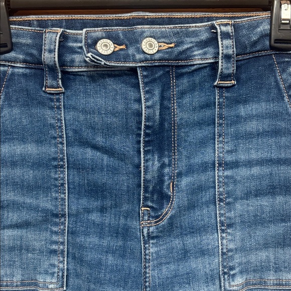 American Eagle Outfitters Medium Blue Flare Jeans - Picture 2 of 7